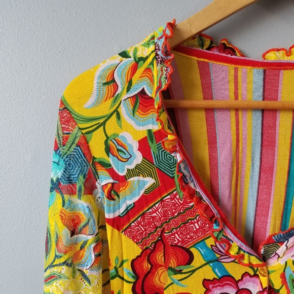 70's Long Sleeve V-Neck Yellow Floral and Striped Top Size L-XL - Picture 3 of 8